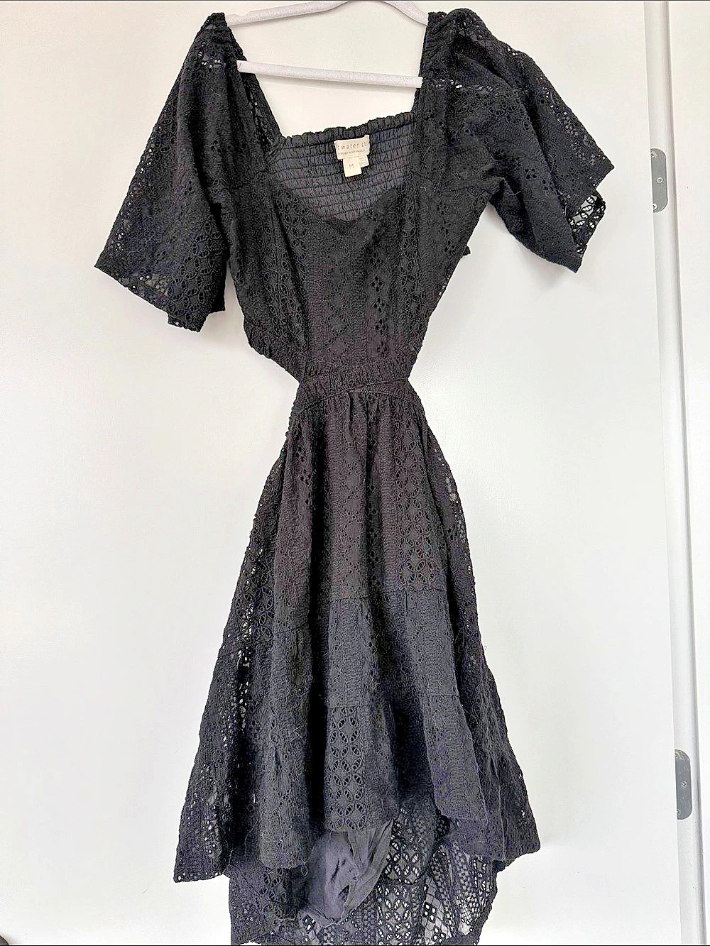 Saltwater LUXE Black Lace Midi Dress Size Medium Like New